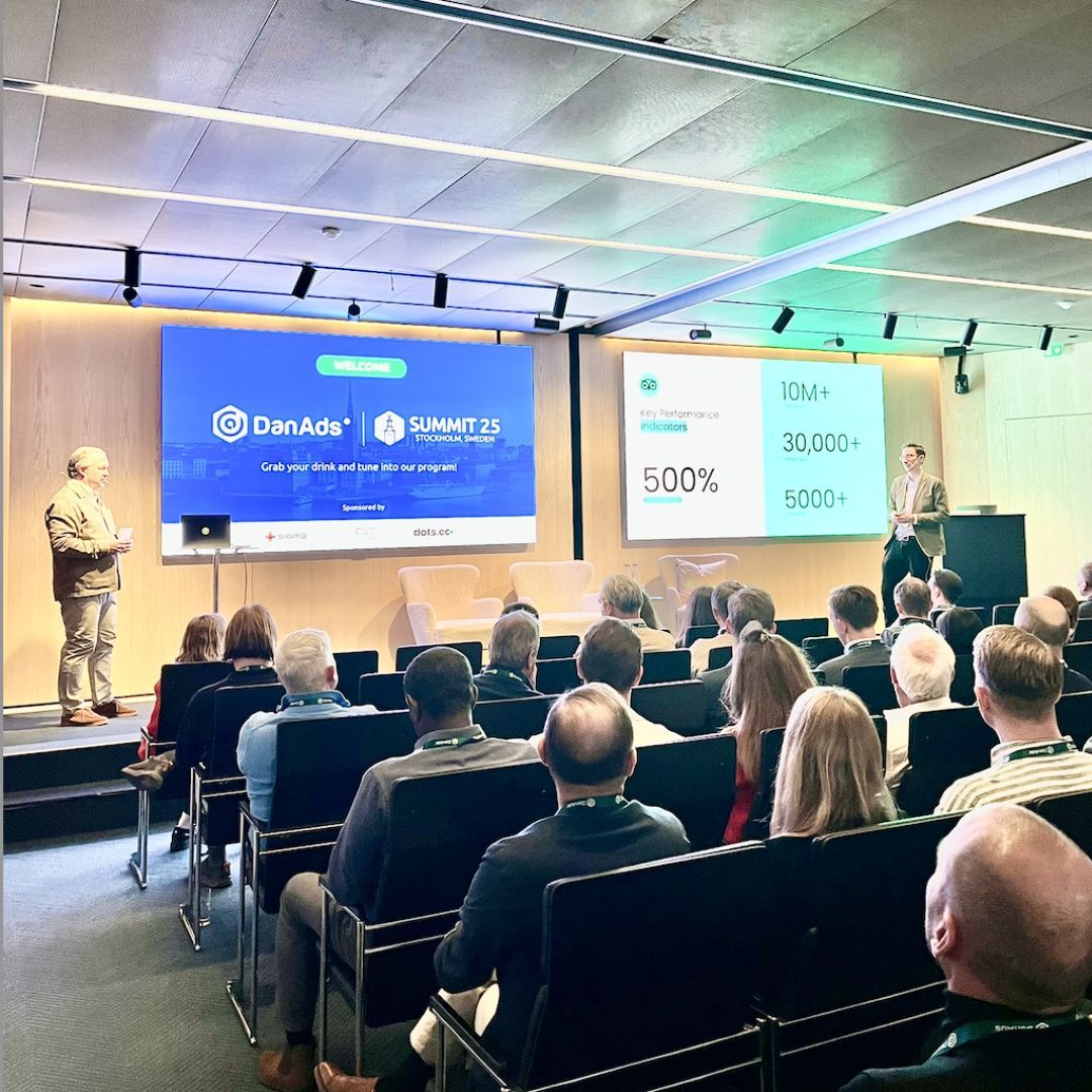 Square EmailNewsletter Template (35)